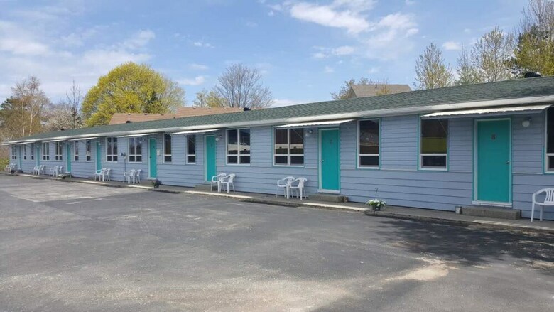 Stop 21 Motel