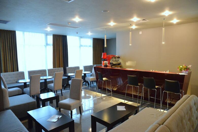 Hotel Ramada By Wyndham Constanta