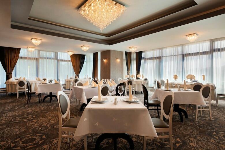 Hotel Ramada By Wyndham Constanta