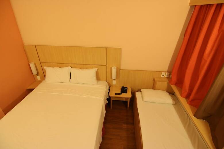 Hotel Samba Itabora�