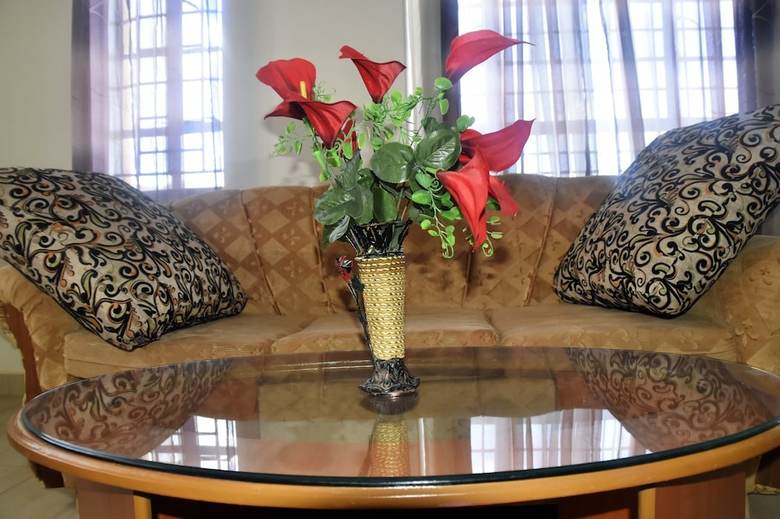Hotel Nairobi Transit Lounge