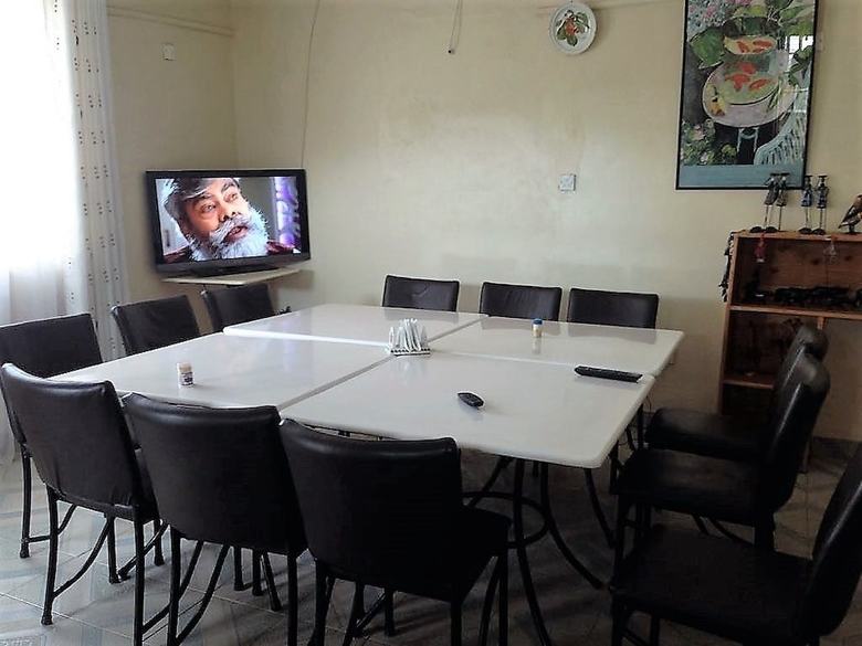 Hotel Nairobi Transit Lounge