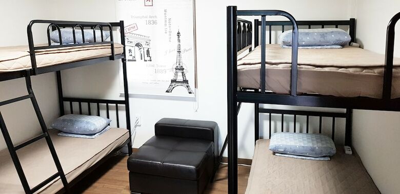 Hostal Guesthouse Enoch - Hostel