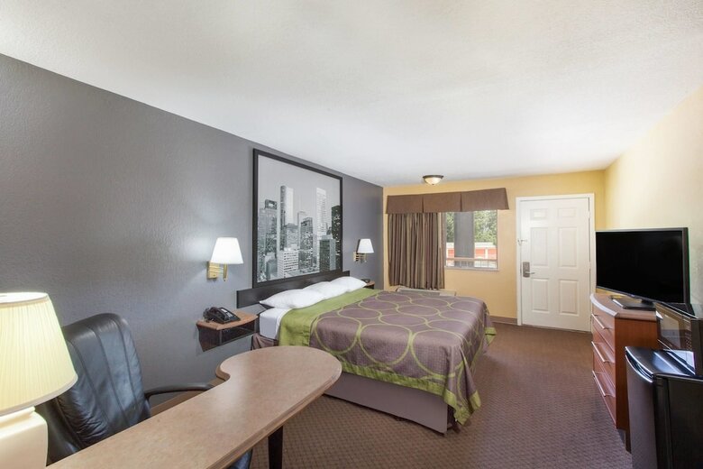 Motel Super 8 By Wyndham Spring