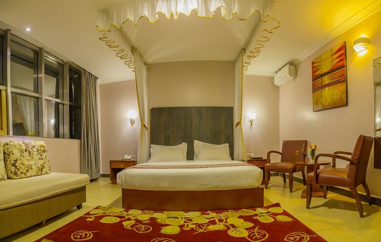 Hbt Russel Hotel