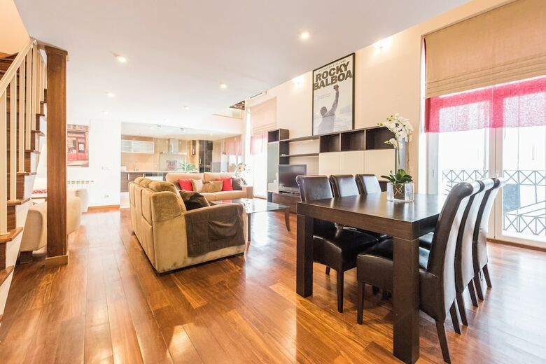 Apartamentos Duplex 2 Dormitorios En Malasa�a