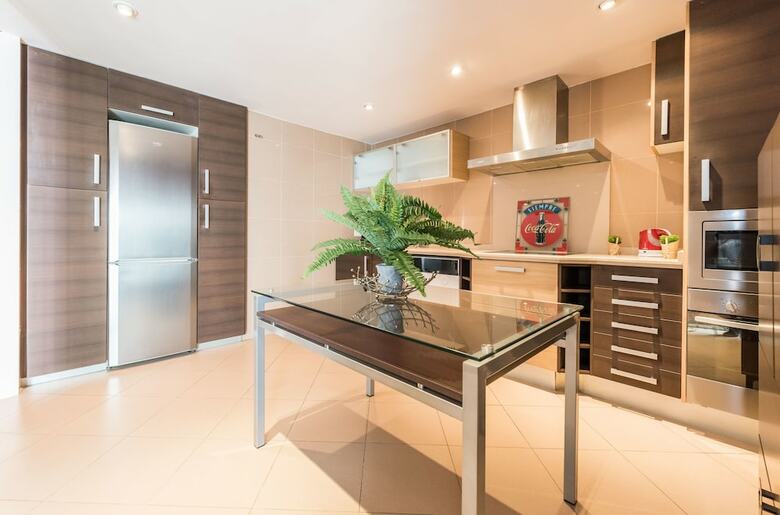 Apartamentos Duplex 2 Dormitorios En Malasa�a