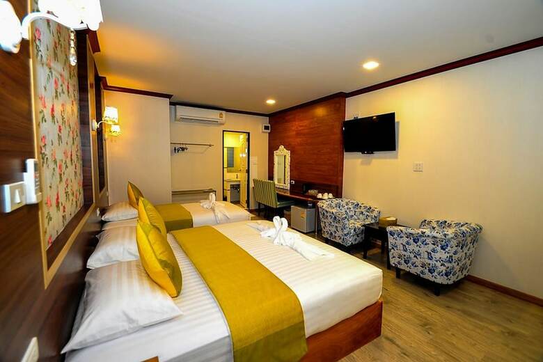 Hotel Lenoi Buri