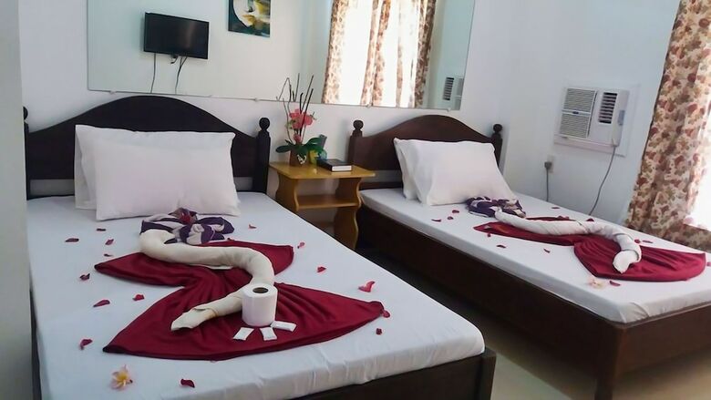 Hotel Pagudpud Rinnovati Beach Resort