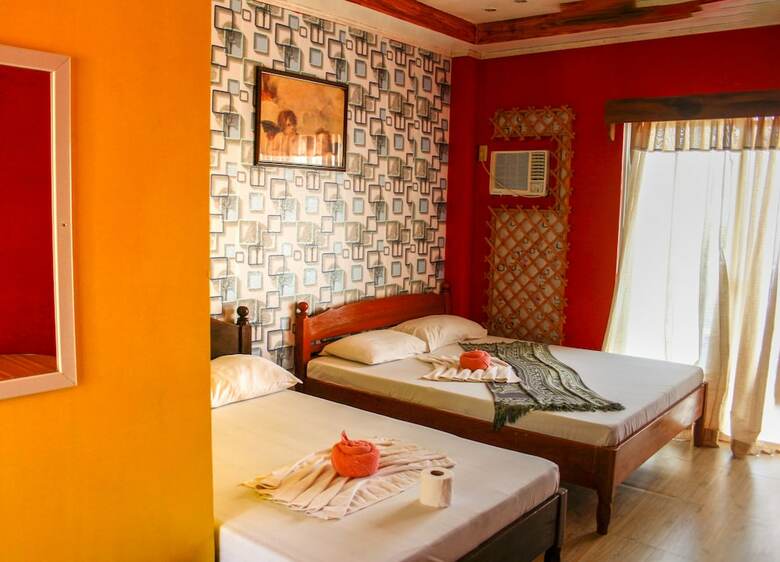 Hotel Pagudpud Rinnovati Beach Resort