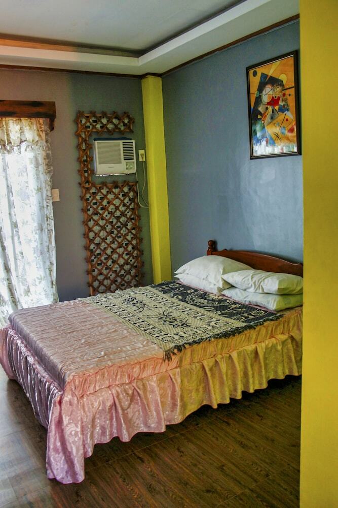 Hotel Pagudpud Rinnovati Beach Resort