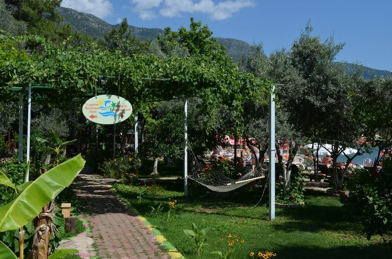 Lagoon Boutique Hotel