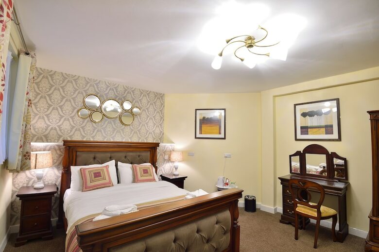 Posada The Royal Victoria & Bull Hotel
