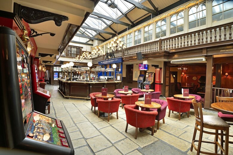 Posada The Royal Victoria & Bull Hotel