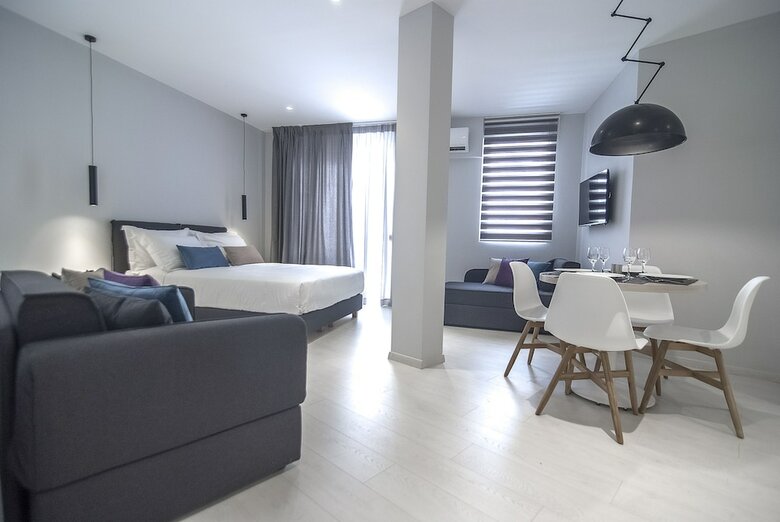 Aparthotel Acropolis Stay