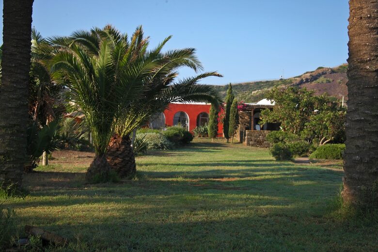 Hotel Zubebi Resort