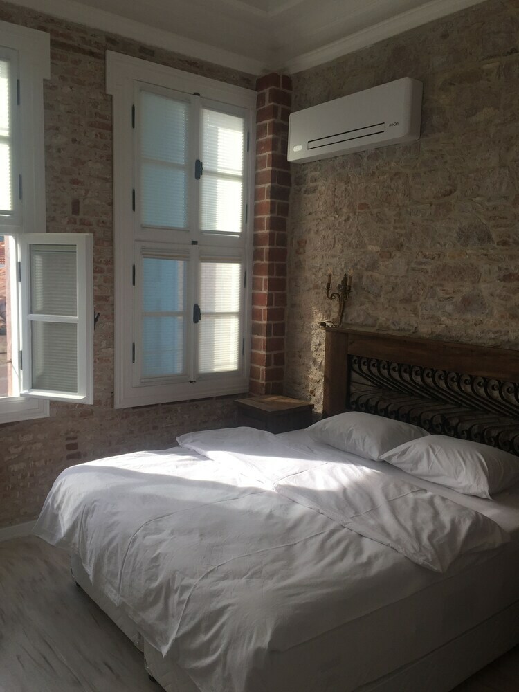 Hotel King Aegeus