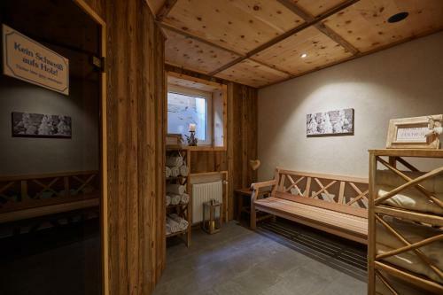 Hotel L�ngenfelder Hof