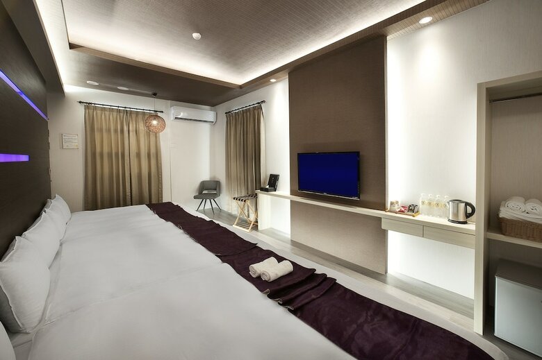 One Fukun Hotel