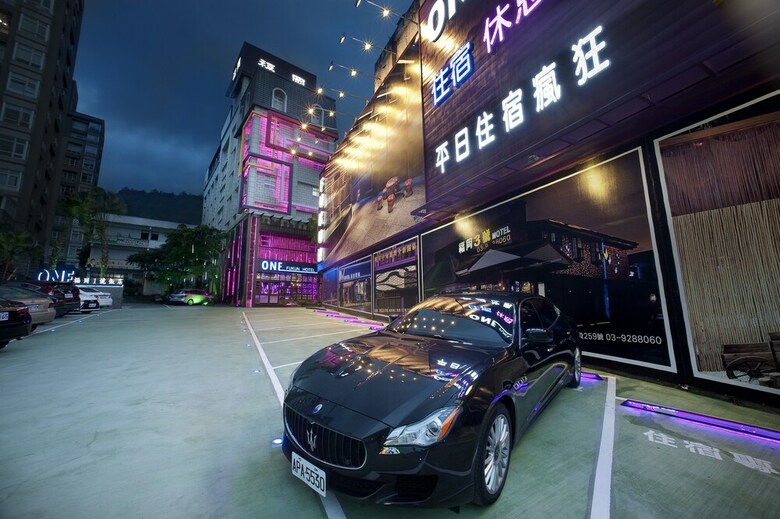 One Fukun Hotel