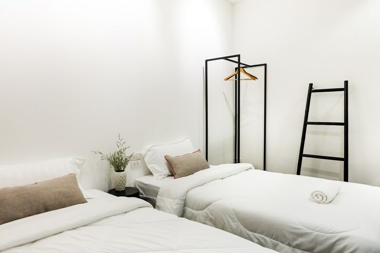 Hotel Oon Poshtel