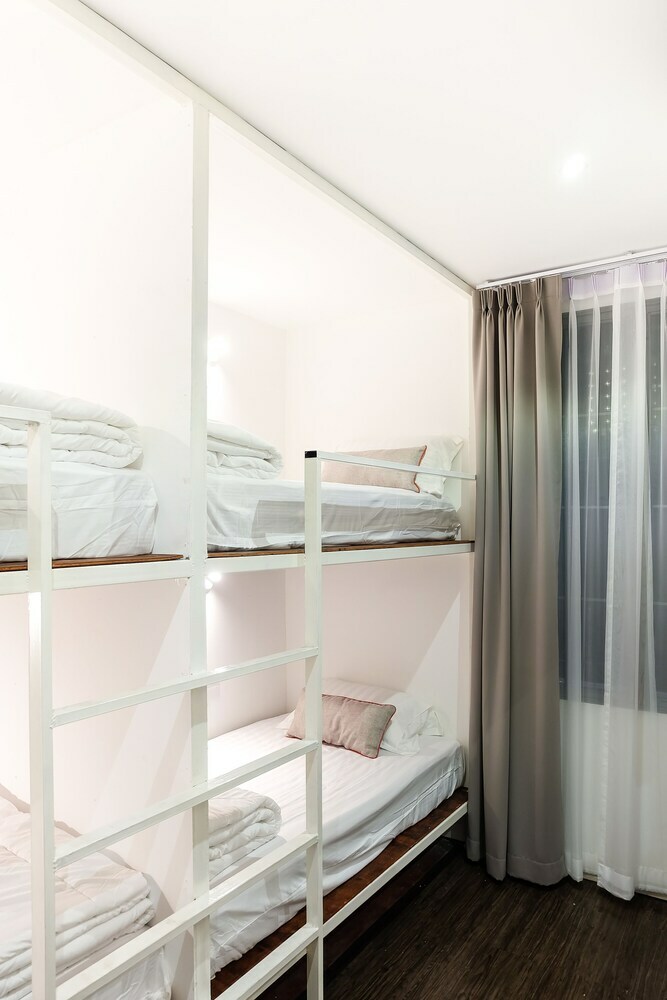 Hotel Oon Poshtel