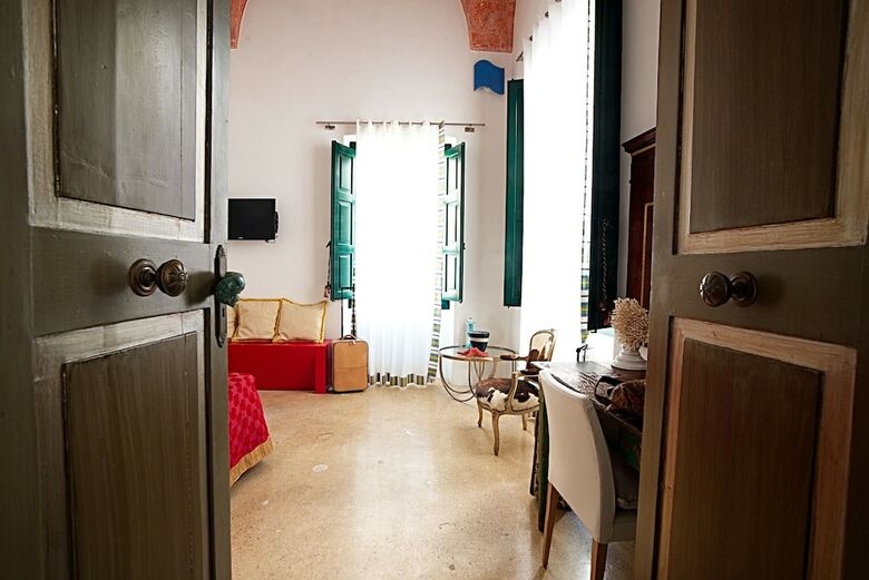 Salapolis Luxury Apartments