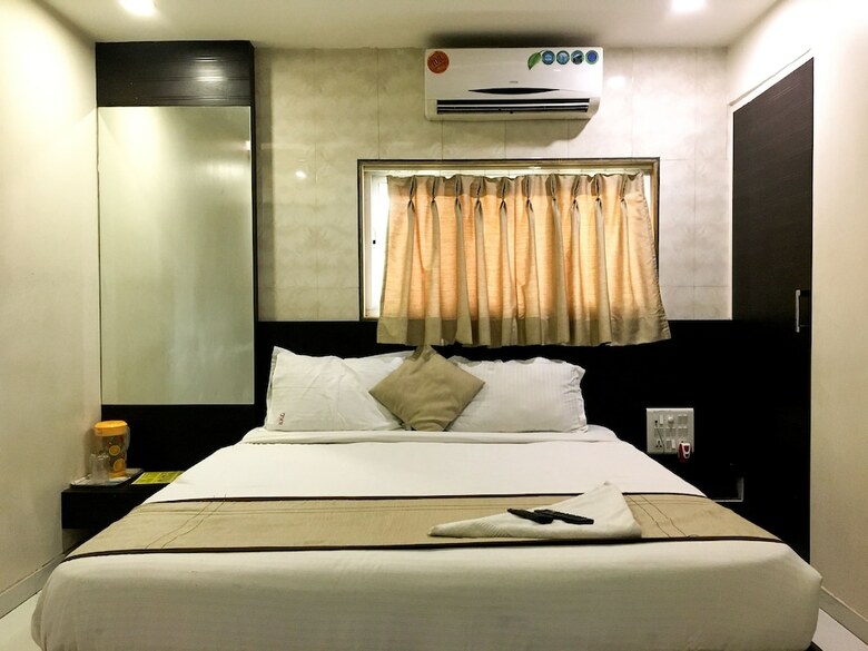 Hotel Bkc Palace