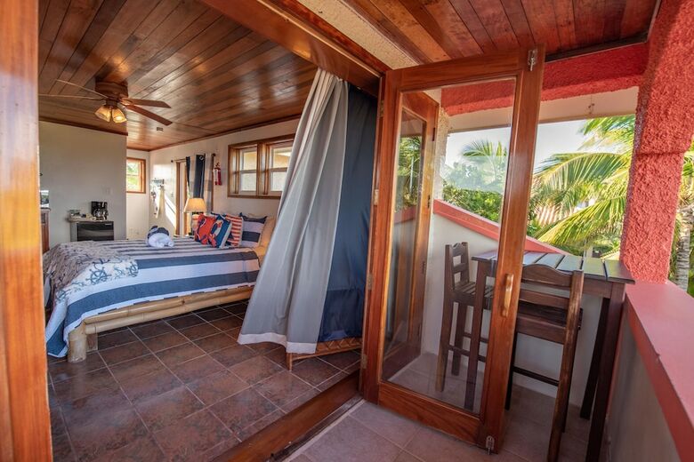 Hotel Bella Vista Guesthouse & Cabins
