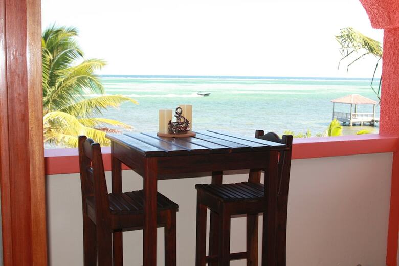 Hotel Bella Vista Guesthouse & Cabins