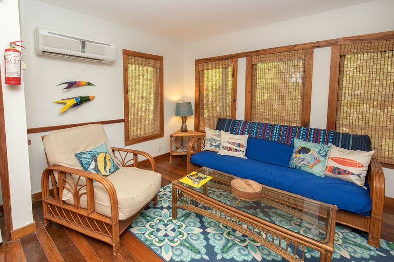Hotel Bella Vista Guesthouse & Cabins
