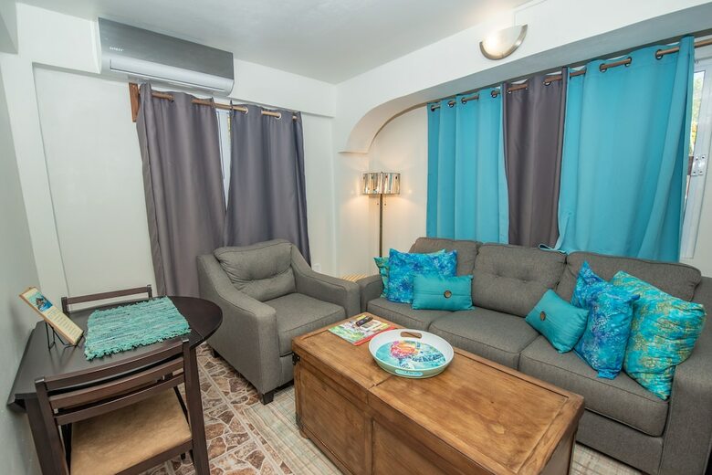 Hotel Bella Vista Guesthouse & Cabins