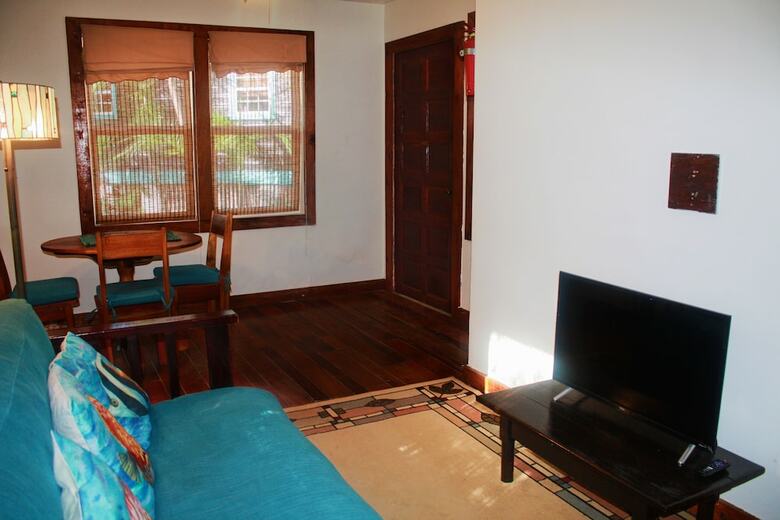 Hotel Bella Vista Guesthouse & Cabins