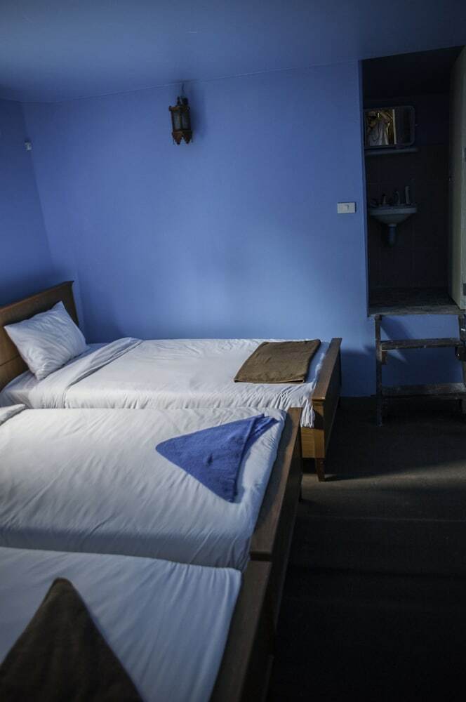 Hotel The Lazy Bar And Guesthouse