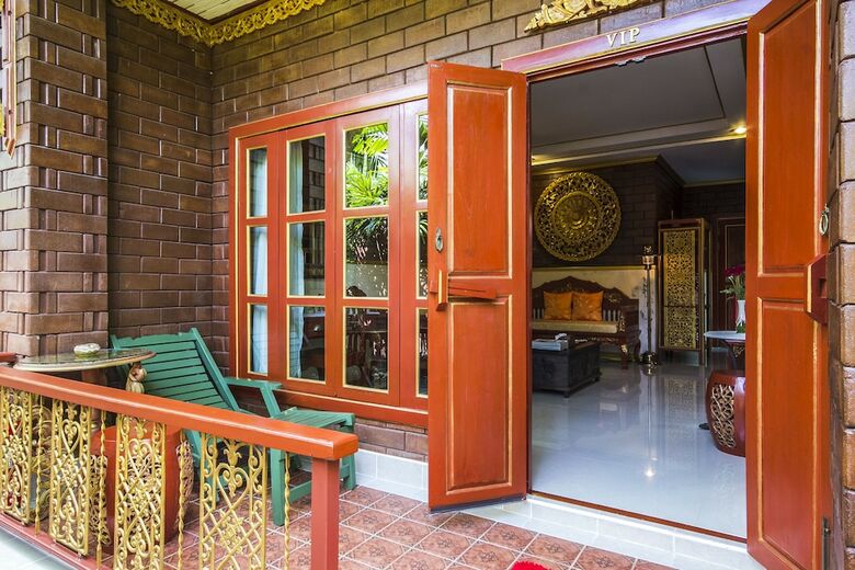Hotel Irawadee Resort