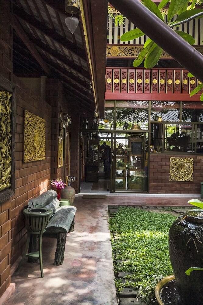 Hotel Irawadee Resort