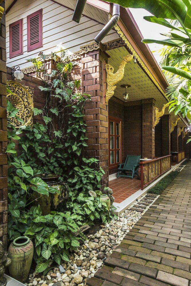 Hotel Irawadee Resort