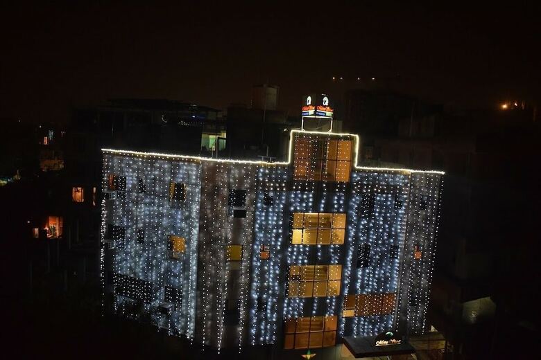 The Metro Star Hotel