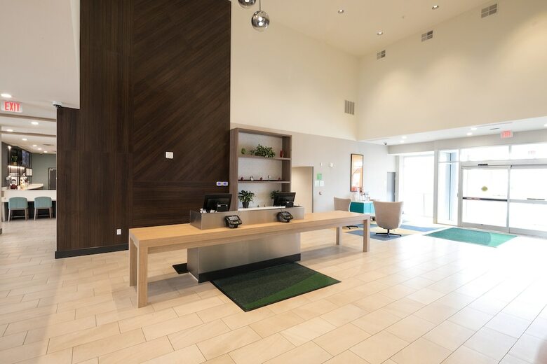 Holiday Inn Hotels And Suites Mount Pleasant
