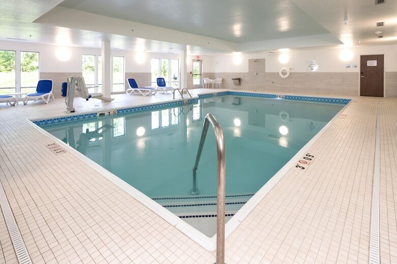 Hotel Holiday Inn Express And Suites Portage
