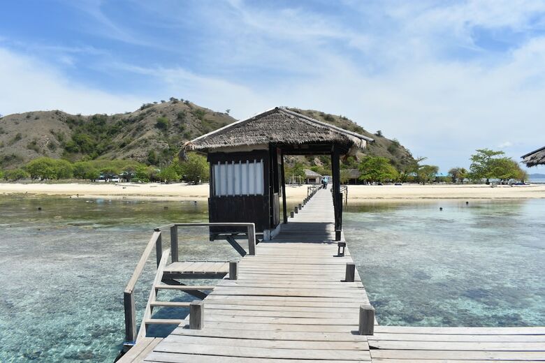 Hostal Kanawa Beach Resort