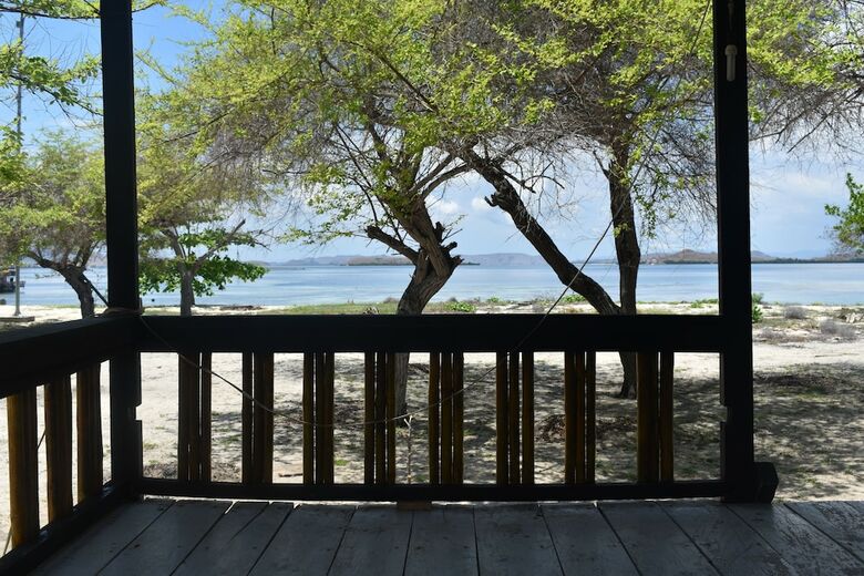 Hostal Kanawa Beach Resort