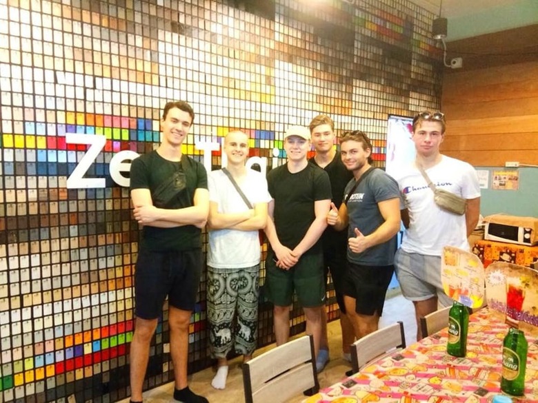 Hostal Zee Thai Hostel