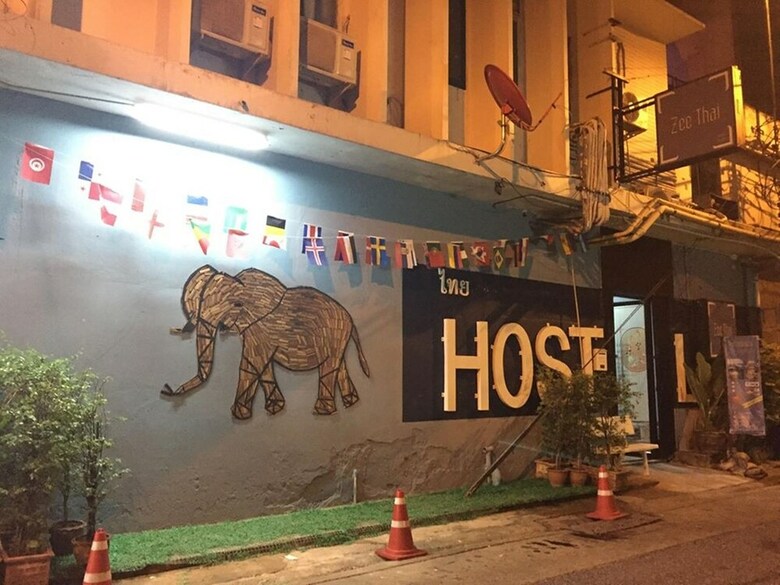 Hostal Zee Thai Hostel