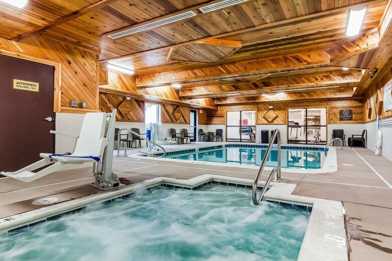 Hotel Comfort Suites La Vista - Omaha