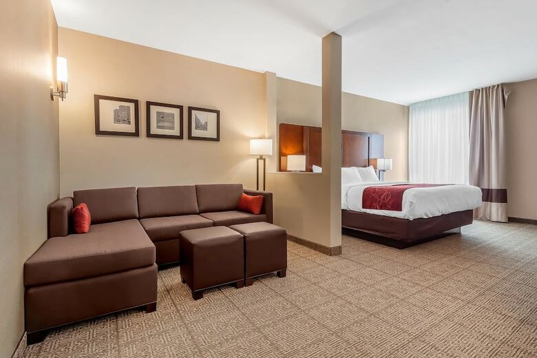 Hotel Comfort Suites La Vista - Omaha