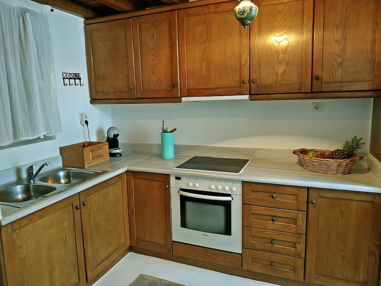 Apartamentos Ornos Suites