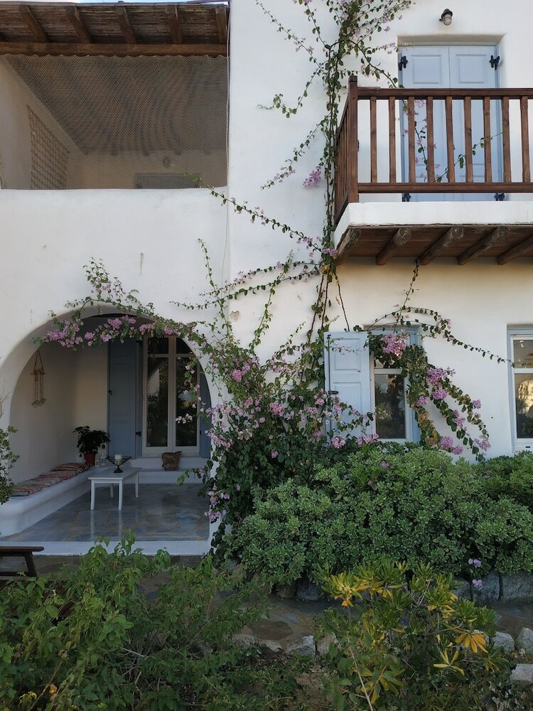 Apartamentos Ornos Suites