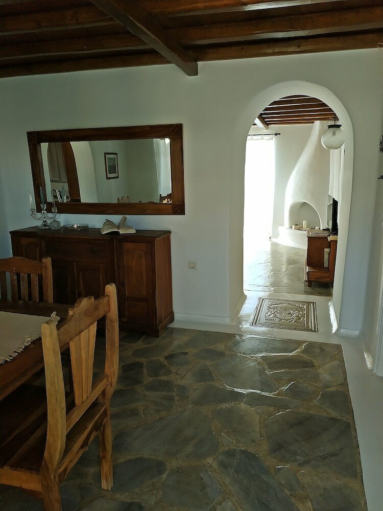 Apartamentos Ornos Suites