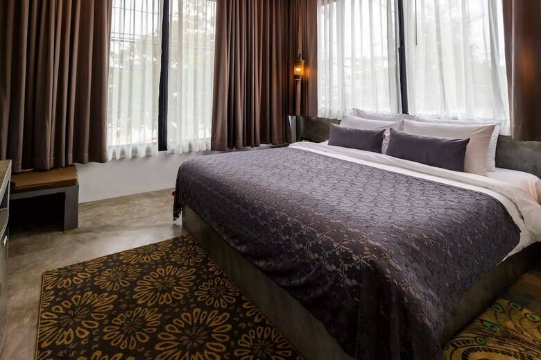 Hotel Mukrada House